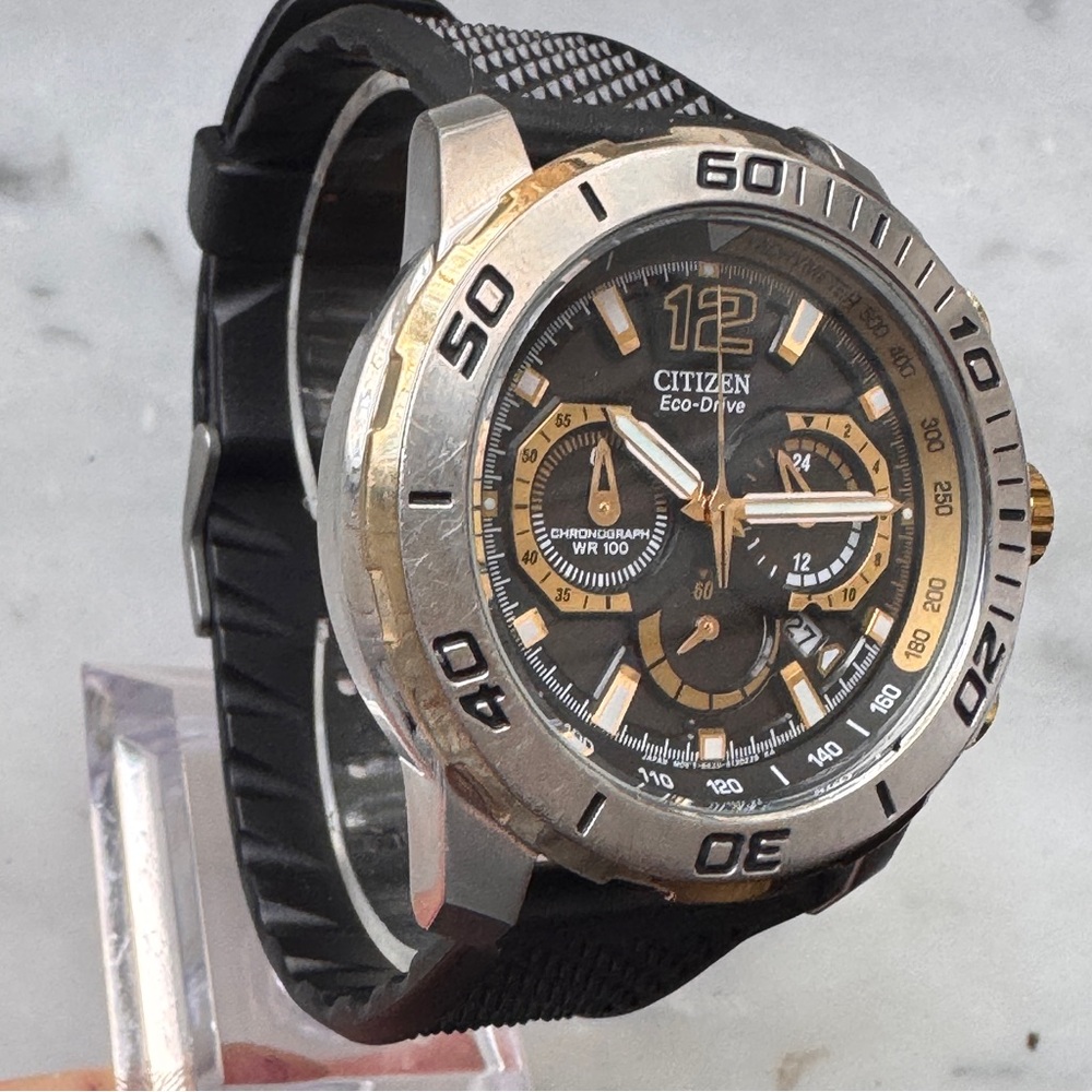 Citizen Eco Drive B620 Chronograph Watch • Black Dial • New Rubber Strap - Picture 6 of 12
